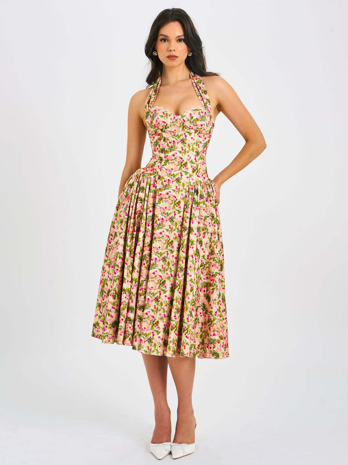 2026 Novo vestido feminino transfronteiriço de férias francesas com estampado europeu e americano vestido midi vintage floral para o verão