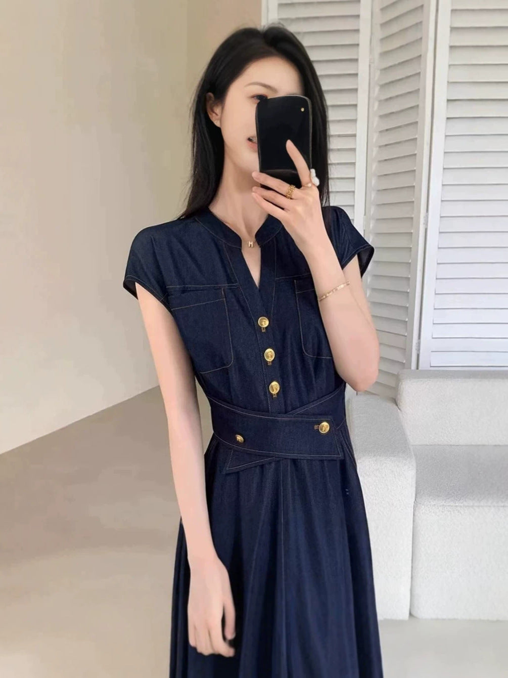 Vestido de ganga da moda, saia de manga curta simples de manga curta de verão de comprimento médio, vestido slip, 5723 para apertar a cintura e emagrecer