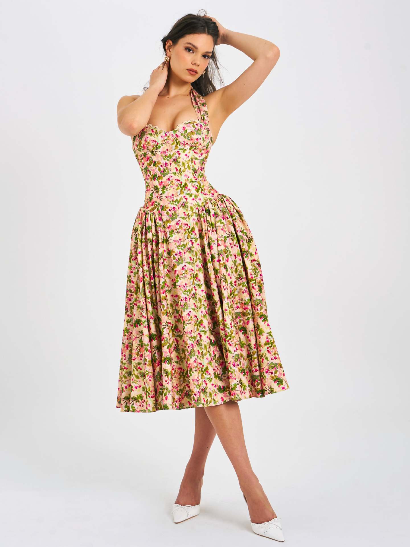 2026 Novo vestido feminino transfronteiriço de férias francesas com estampado europeu e americano vestido midi vintage floral para o verão