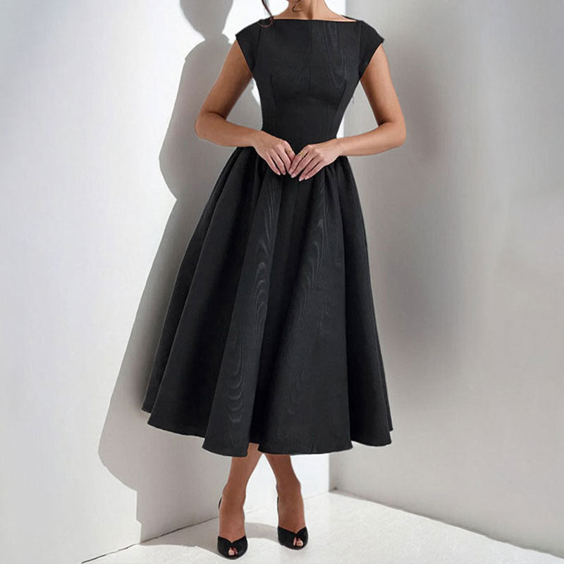 Vestido Costas Abertas Elegante Modela o Corpo e Valoriza a Silhueta