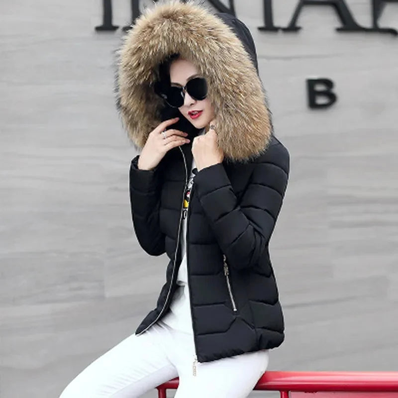 2025 New Women's Winter Jacket Warm Cotton Padded Coat Thin Light Parkas Overcoat Female Short Fur Collar Hooded Outerwear